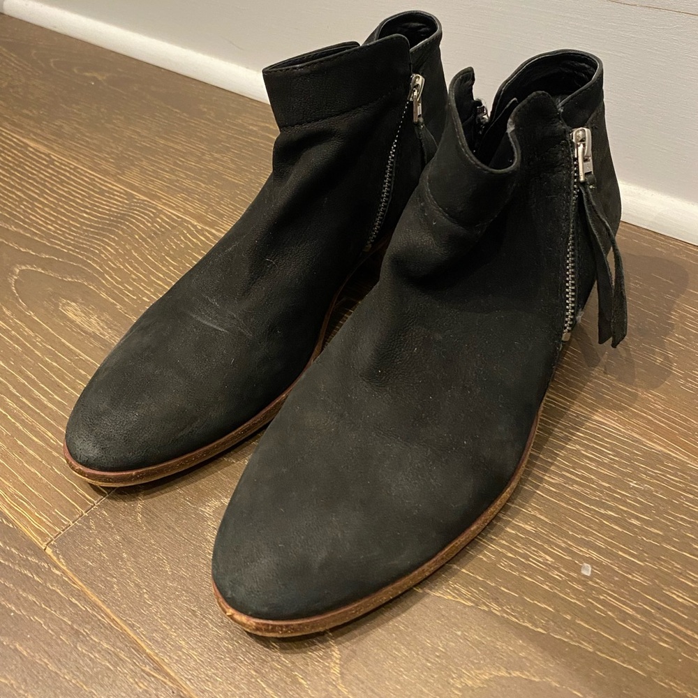 Size 9 Sam Edelman Sude booties